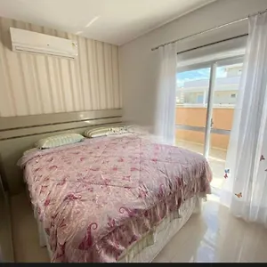 Suite, Piscina Compartilhada, Nao E O Inteiro Somente Apartamento Bombinhas